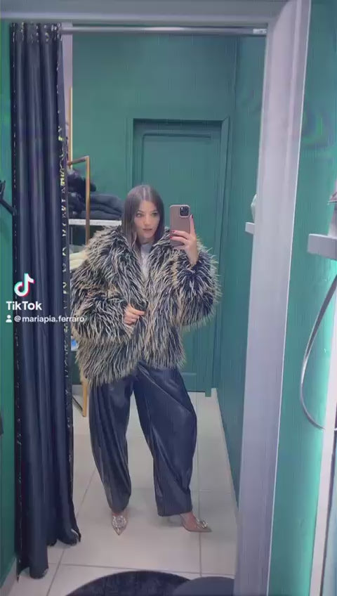 Pelliccia over con cappuccio