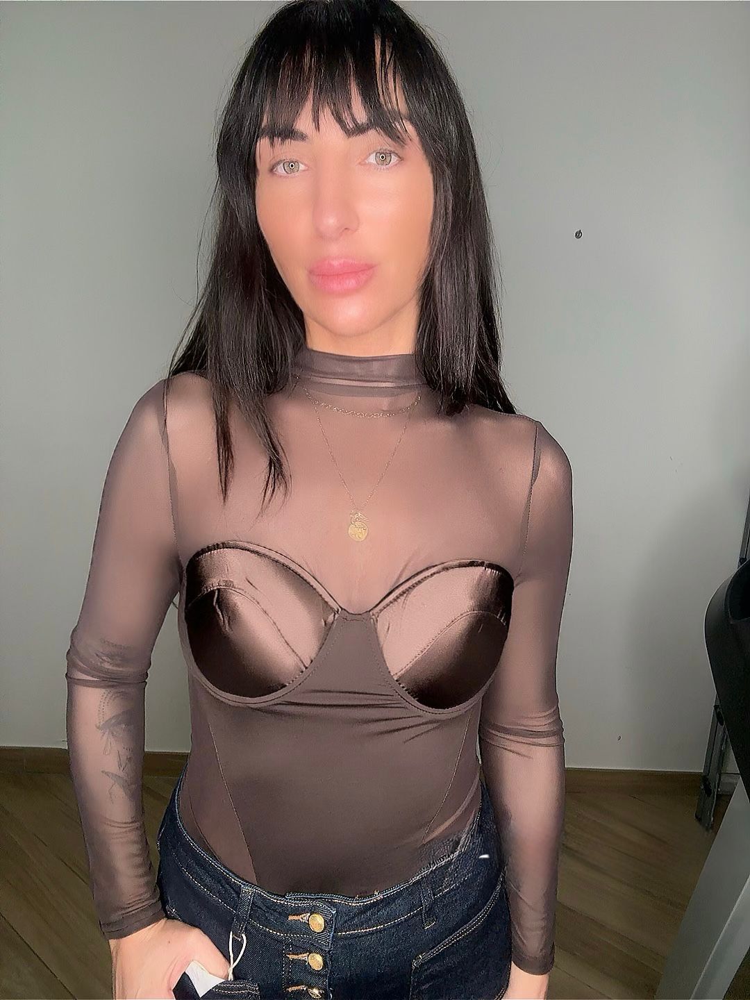 Body Anastasia Brown donna