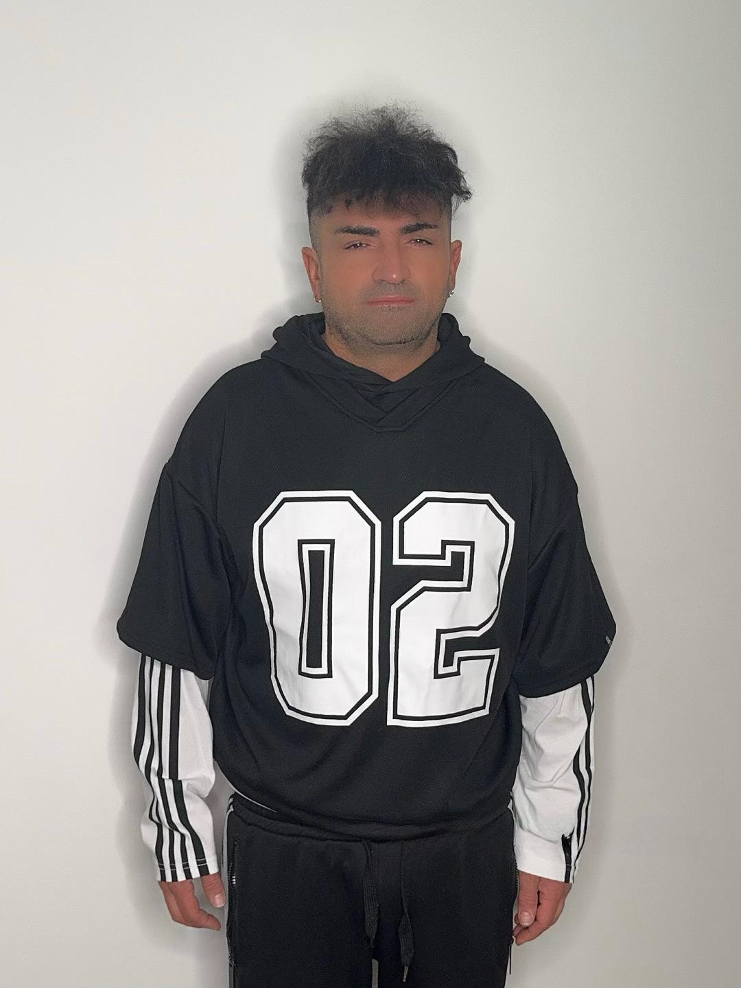 Felpa long slevee con cappuccio